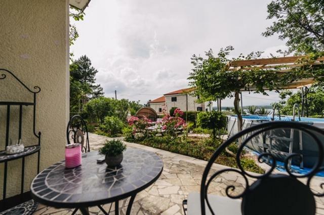Villa Sarah Klimno Ngoại thất bức ảnh