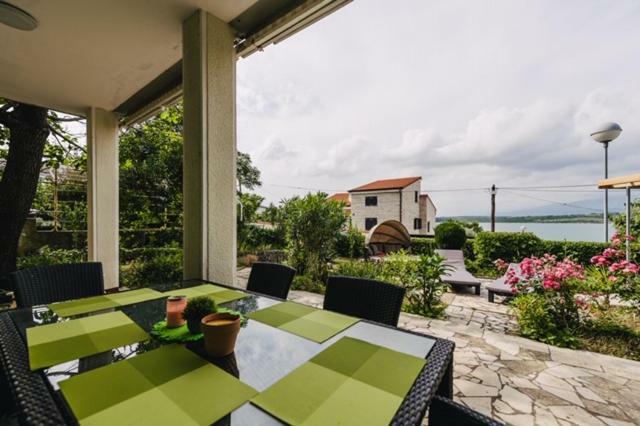 Villa Sarah Klimno Ngoại thất bức ảnh